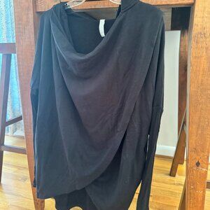 Altheta Pullover Sweatshirt